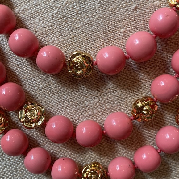 Victoria Beckham Necklace - Picture 3 of 3